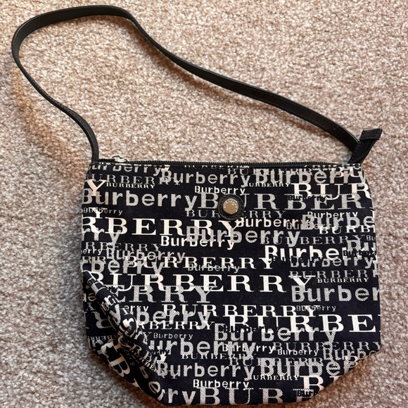 Burberry Shoulder Bag - Picture 3 of 6